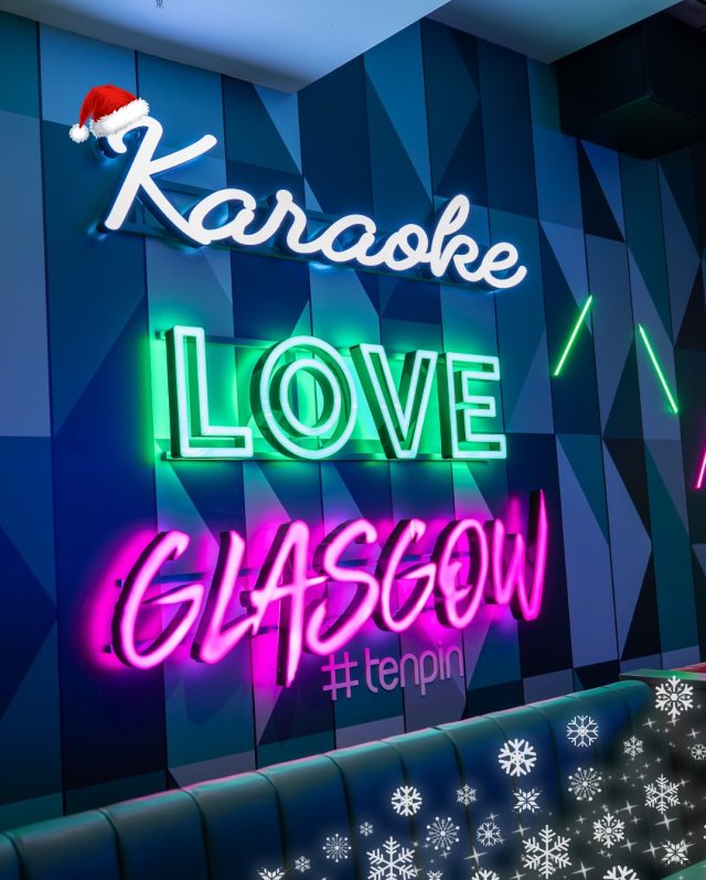 🎤 Rock around the Christmas tree at @Tenpin! 🌲Grab your mates, belt out your festive favourites, and make some merry memories 🎶🎁📍 Book your Karaoke Room at GRID today!